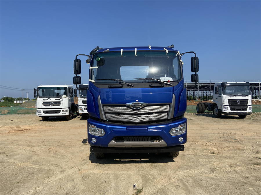 福田ES7（小三軸，玉柴270）國六 內(nèi)飾照片圖